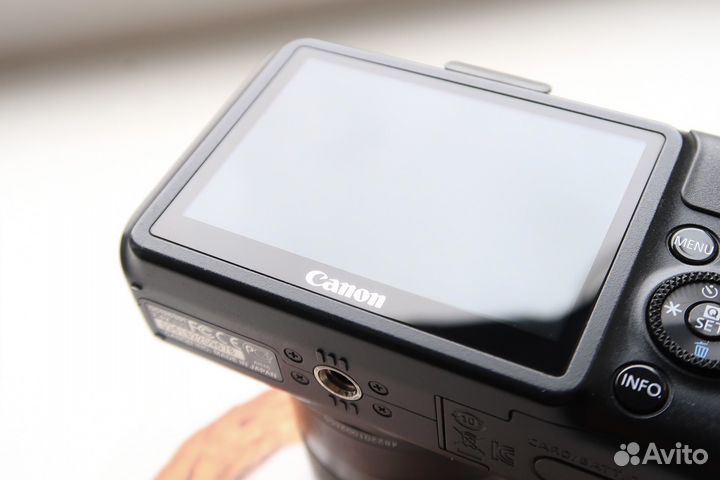 Фотоаппарат Canon EOS M + 18-55 IS STM (хор сост)