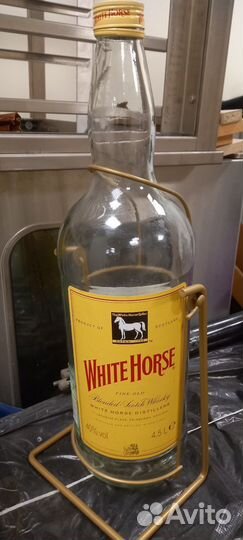 Бутылка из под виски качели