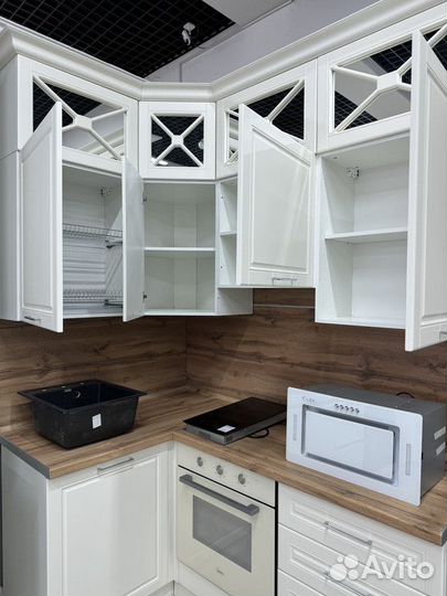 Комплект мебели для кухни