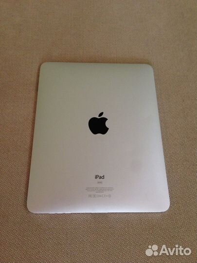 Apple iPad 1 (1-го поколения, 2010) 64Gb