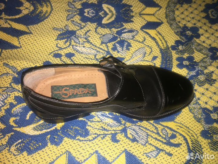 Продам чёрные кожаные туфли