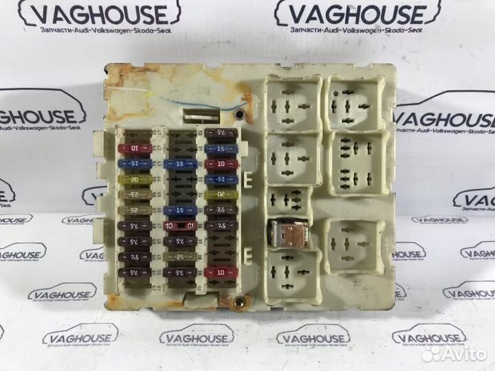 Блок предохранителей Ford Focus MK 1 2004