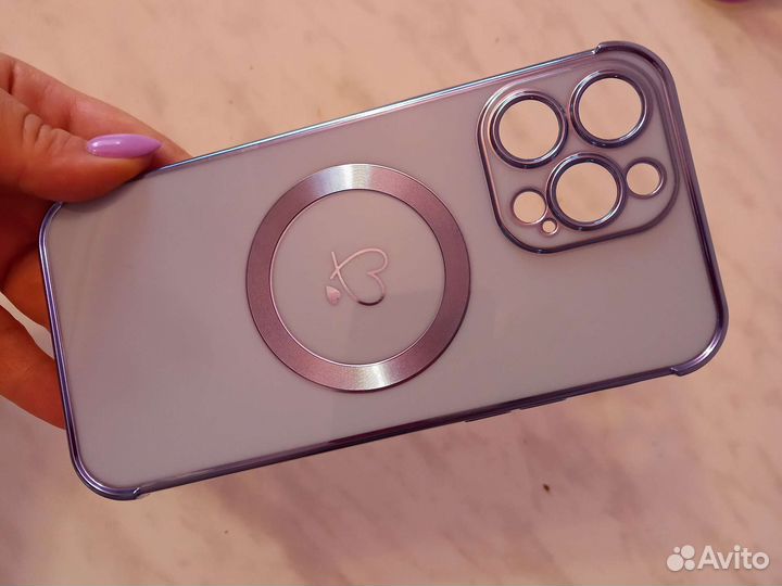 Чехол на iPhone