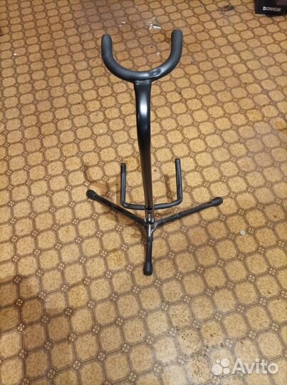 Подставка под гитару