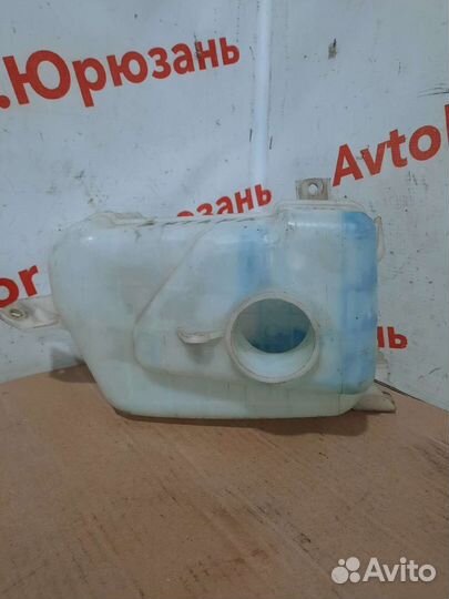 Бачок омывателя Suzuki Grand Vitara