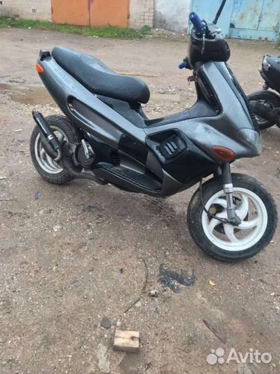 Скутер Gilera runner 50
