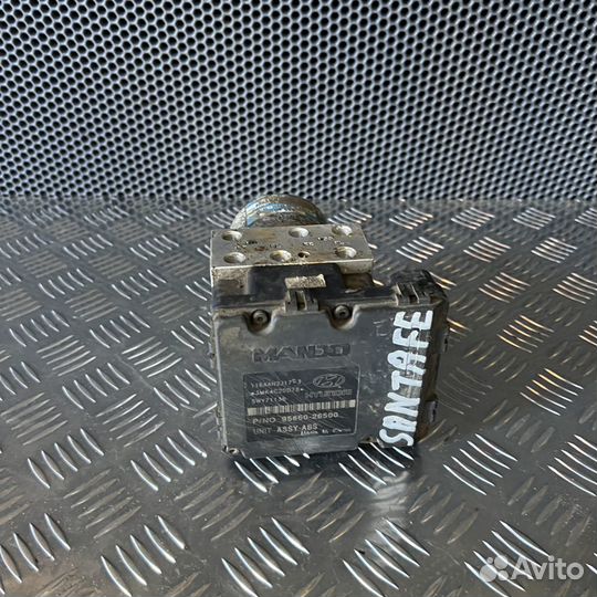 Блок ABS (насос) Hyundai Santa Fe