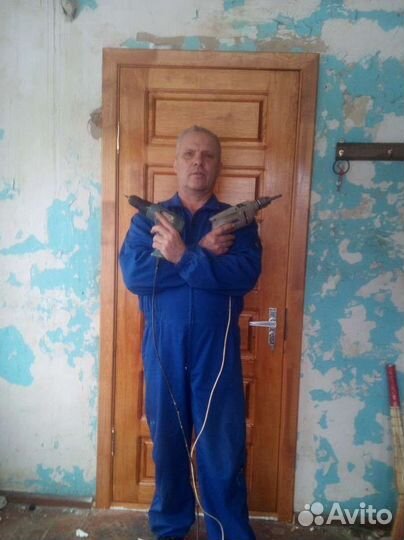 Дверь входная деревянная массив