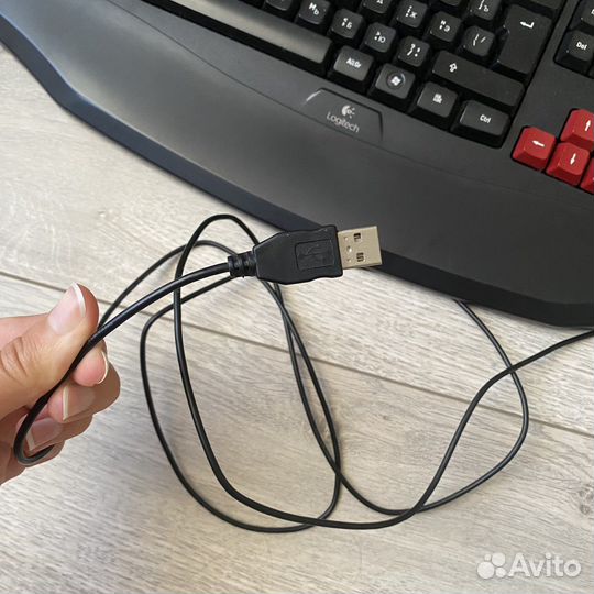 Игровая клавиатура logitech