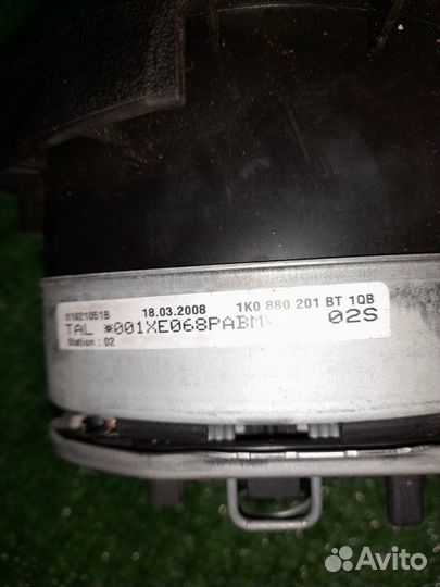 Подушка безопасности в руль (airbag) Volkswagen