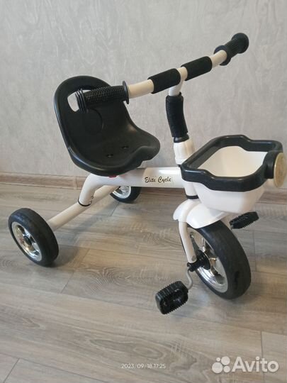 Детский 3х колесный велосипед
