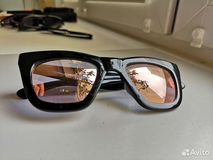 Солнцезащитные очки