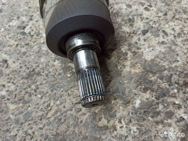 Привод передний левый Hyundai Tucson JM