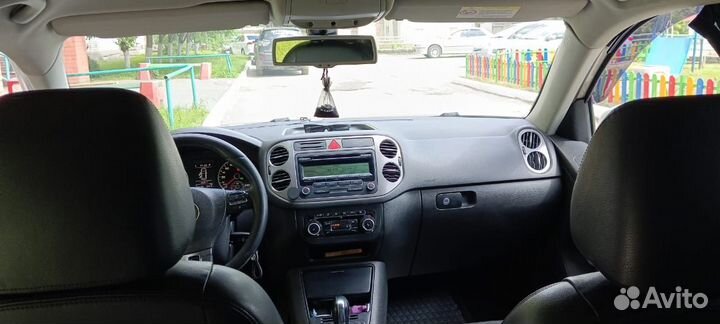 Volkswagen Tiguan 2.0 AT, 2010, 258 000 км