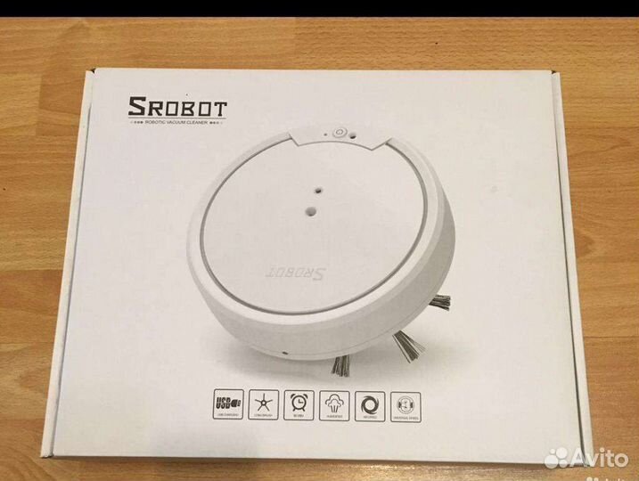 Робот- пылесос Srobot