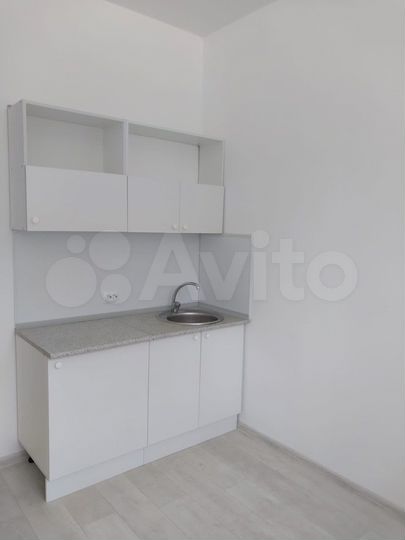 Комната 61 м² в 2-к., 1/5 эт.