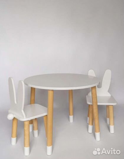 Стол круглый детский с влагостойкой столешницей