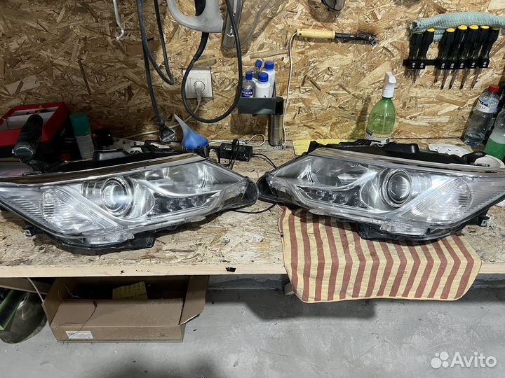 Фары на toyota camry 55