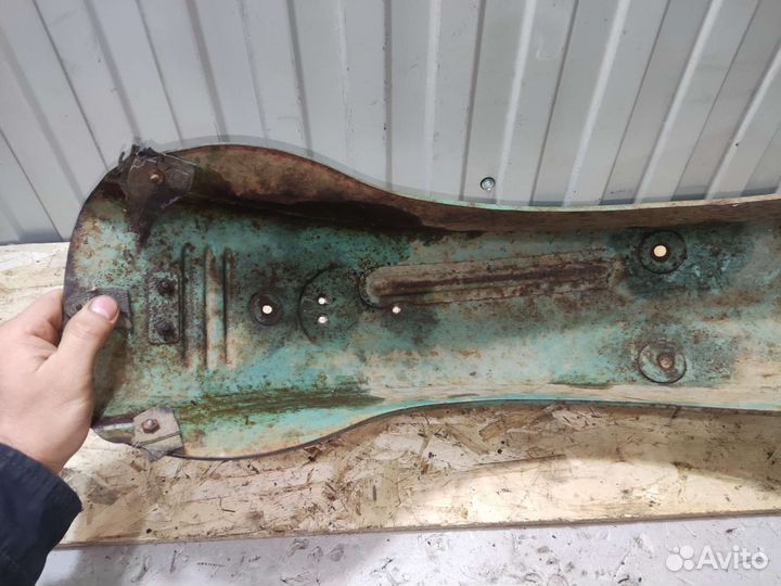 Заднее крыло Иж Юпитер Планета 1