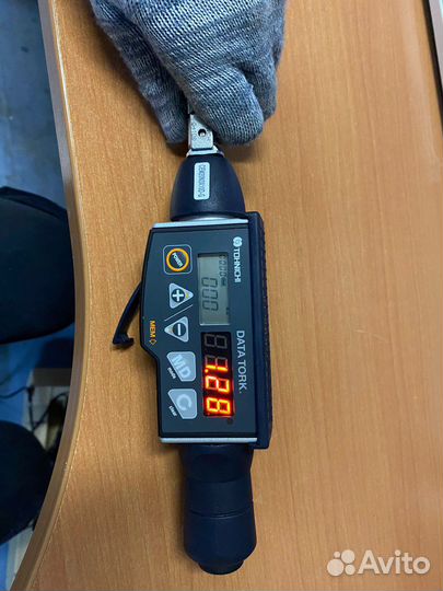 Динамометрический ключ Tohnichi