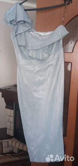 Платье вечернее