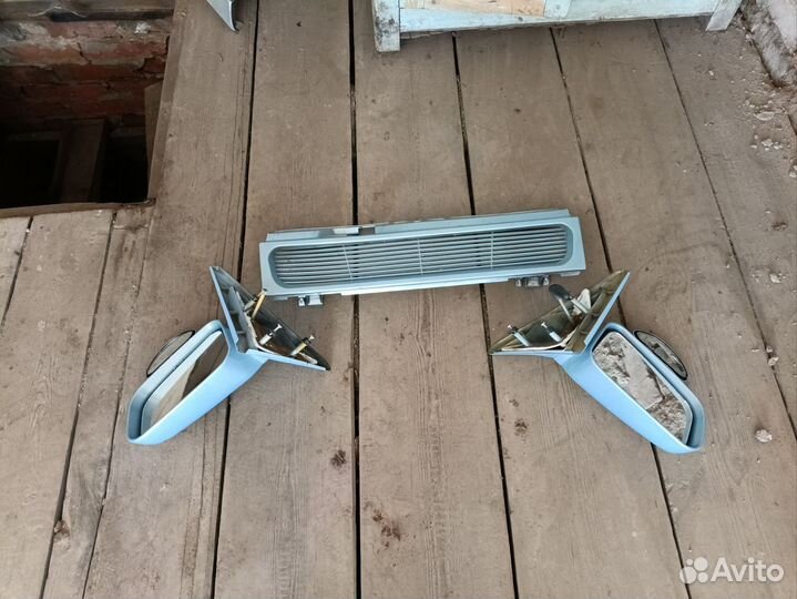 Зеркала заднего вида, решетка радиатора 2110, Нива