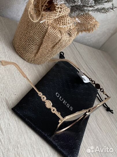 Солнцезащитные женские очки Guess оригинал из США