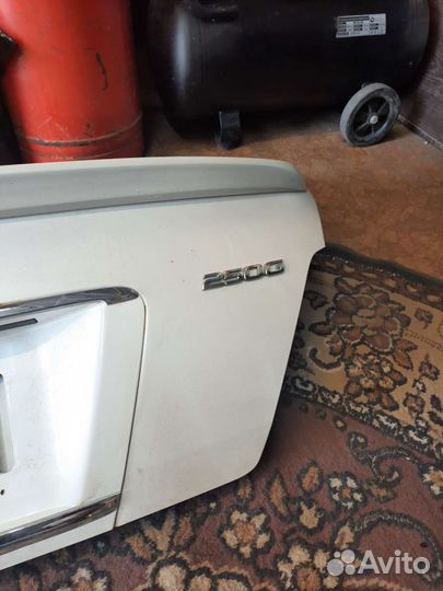 Крышка багажника Toyota Mark X