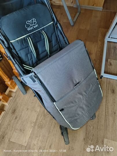 Прогулочная коляска