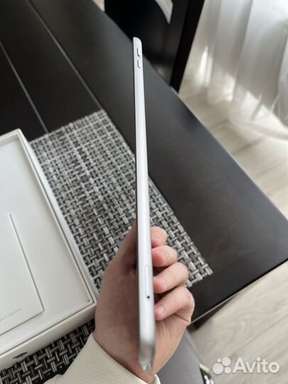 iPad 5 поколение 9.7 wi-fi+cellular 128гб