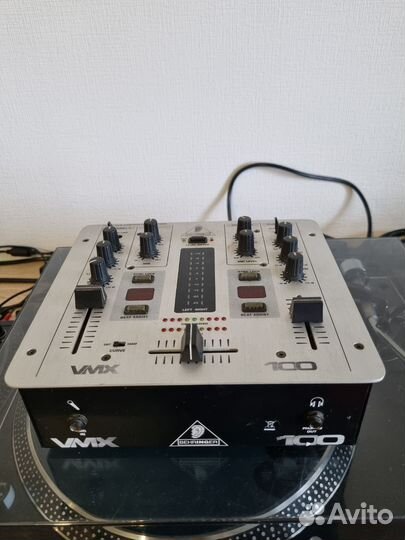 Профессиональный микшер behringer vmx 100