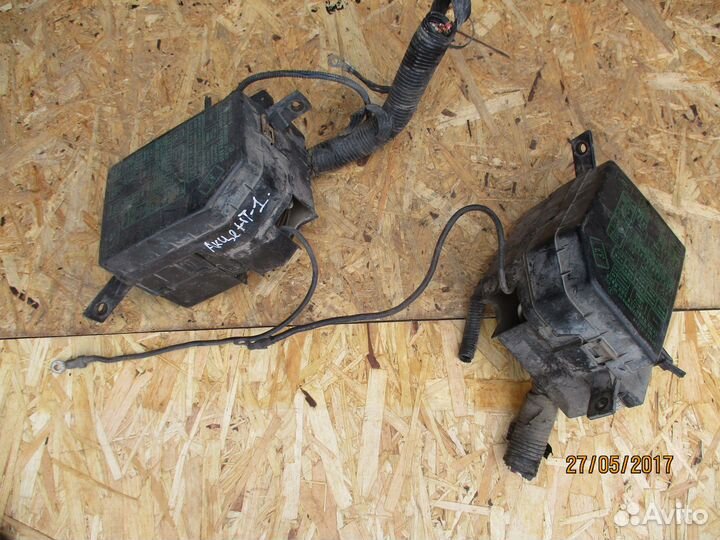 Блок предохранителей подкапотный Хендай Акцент