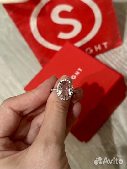 Кольцо с розовым камнем в стиле ParureAt LeSoto