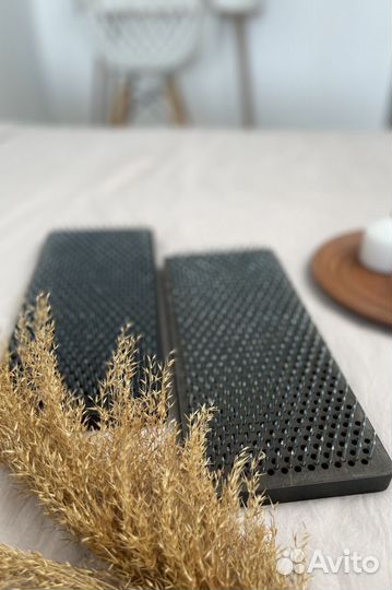 Гвоздестояние на досках Садху