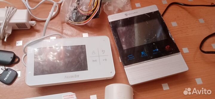 Комплект сигнализаций и видеодомофон