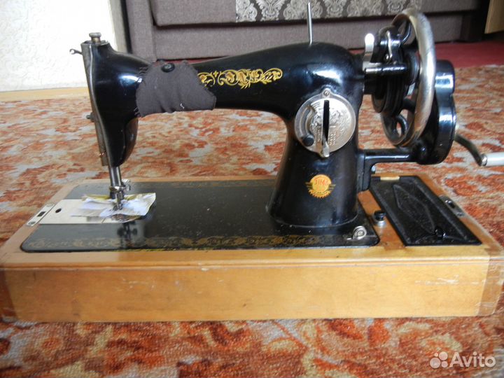 Швейная машинка пмз им. Калинина