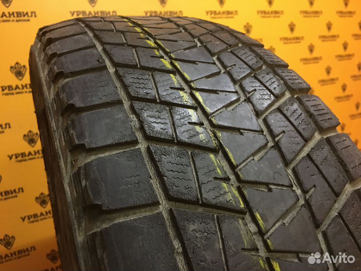 Bridgestone Blizzak DM-V1 215/65 R16 98R
