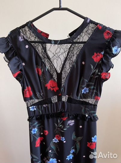 Платье Guess s