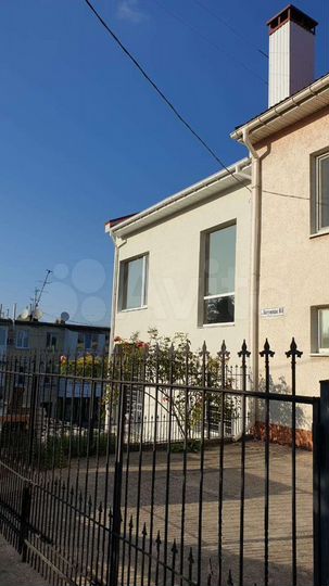 Дом 250 м² на участке 2,3 сот.