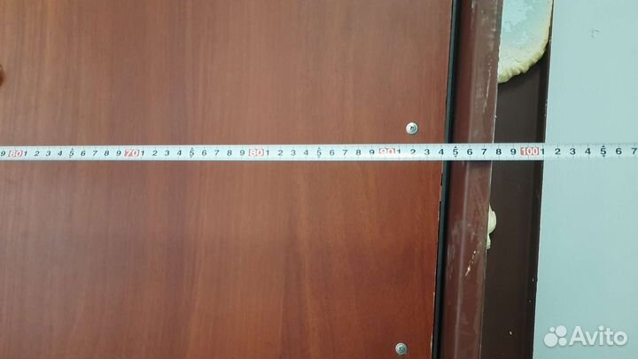 Дверь входная металлическая бу