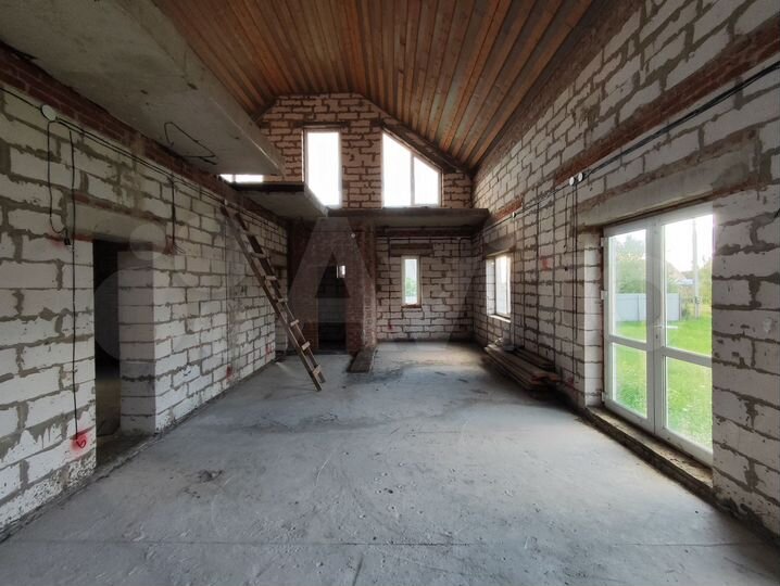 Дом 160 м² на участке 15 сот.