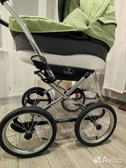 Прогулочная коляска