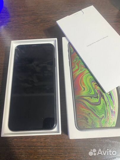 iPhone Xs Max, 64 ГБ