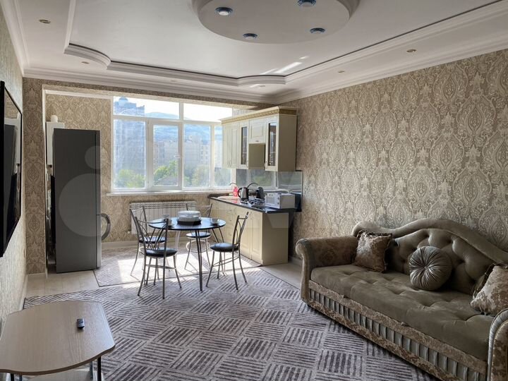 2-к. квартира, 65 м², 5/5 эт.