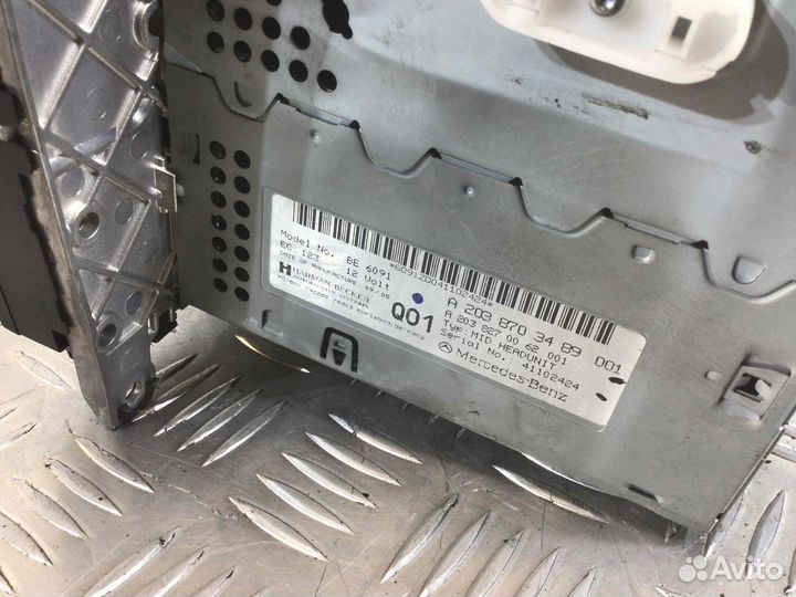 Магнитола Mercedes C-klasse A2038703489 646963
