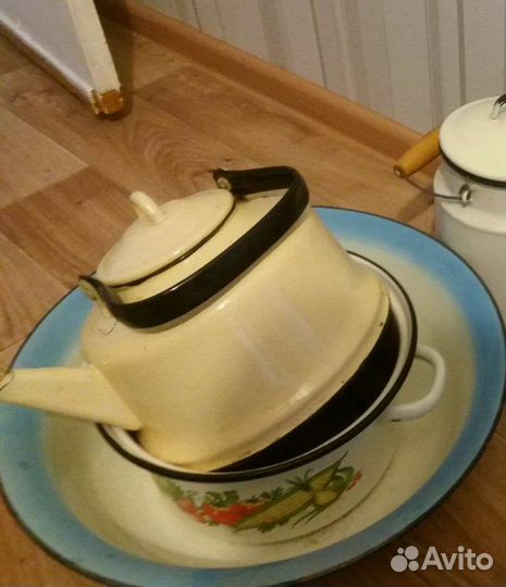 Кастрюля-4л,бидон,таз-эмаль. ложки, вилки-Новое