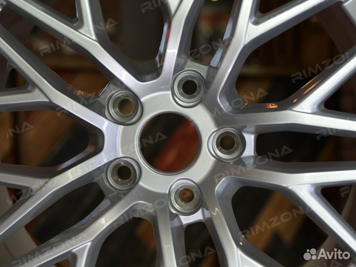 Литые диски Vorsteiner R19 для Skoda. Рассрочка