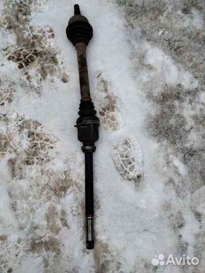 Приводной вал правый Peugeot 308 EP6 2008