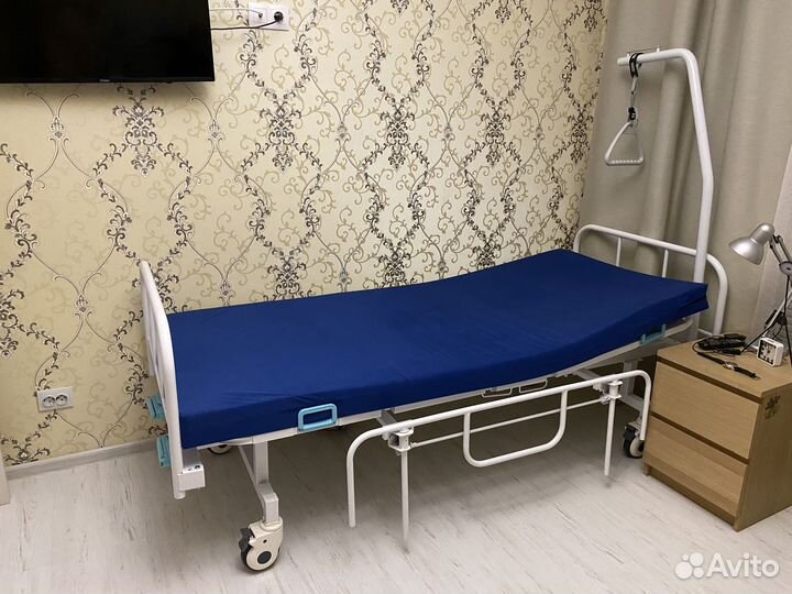 Медицинская кровать для лежачих больных бу