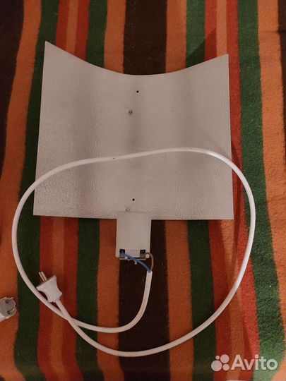 Светильник-отражатель для рассады